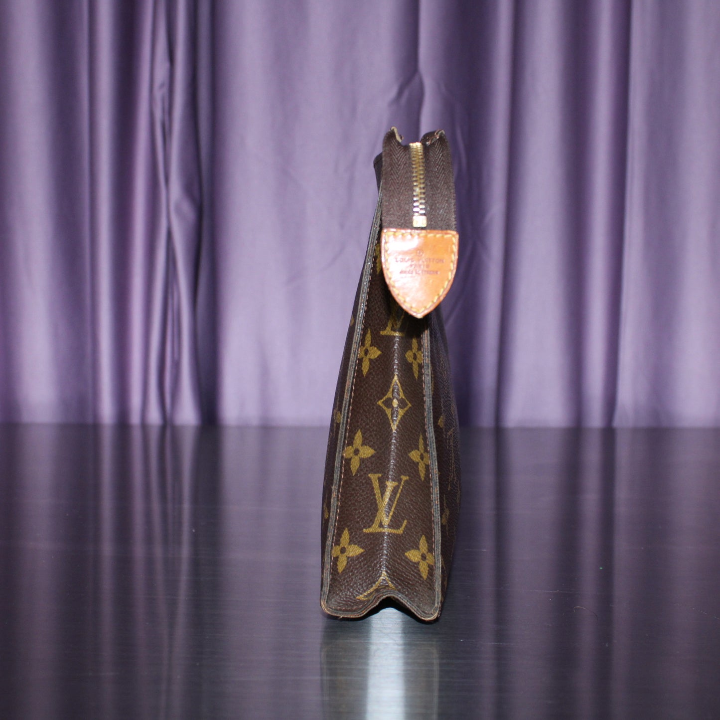 LV Poche Toilette