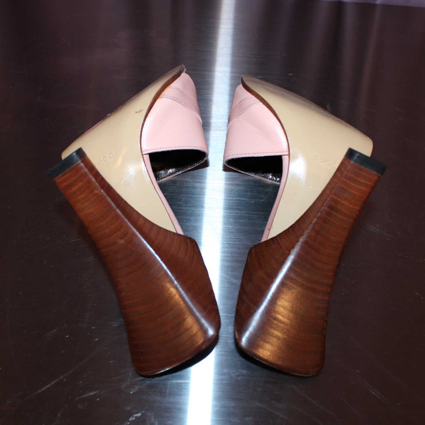 Tom Ford Era Gucci Pink Leather Heels