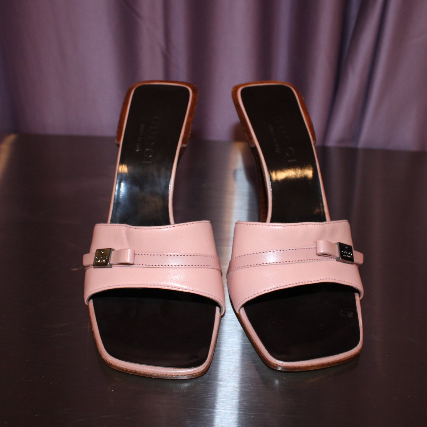 Tom Ford Era Gucci Pink Leather Heels