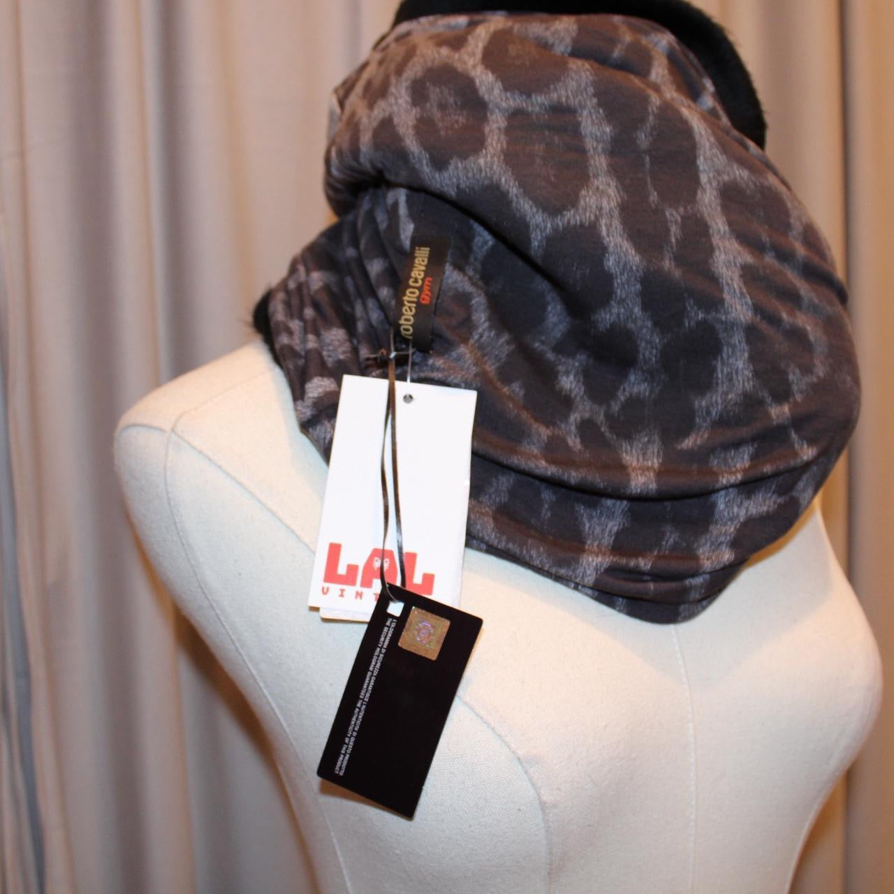 Cavalli neck warmer