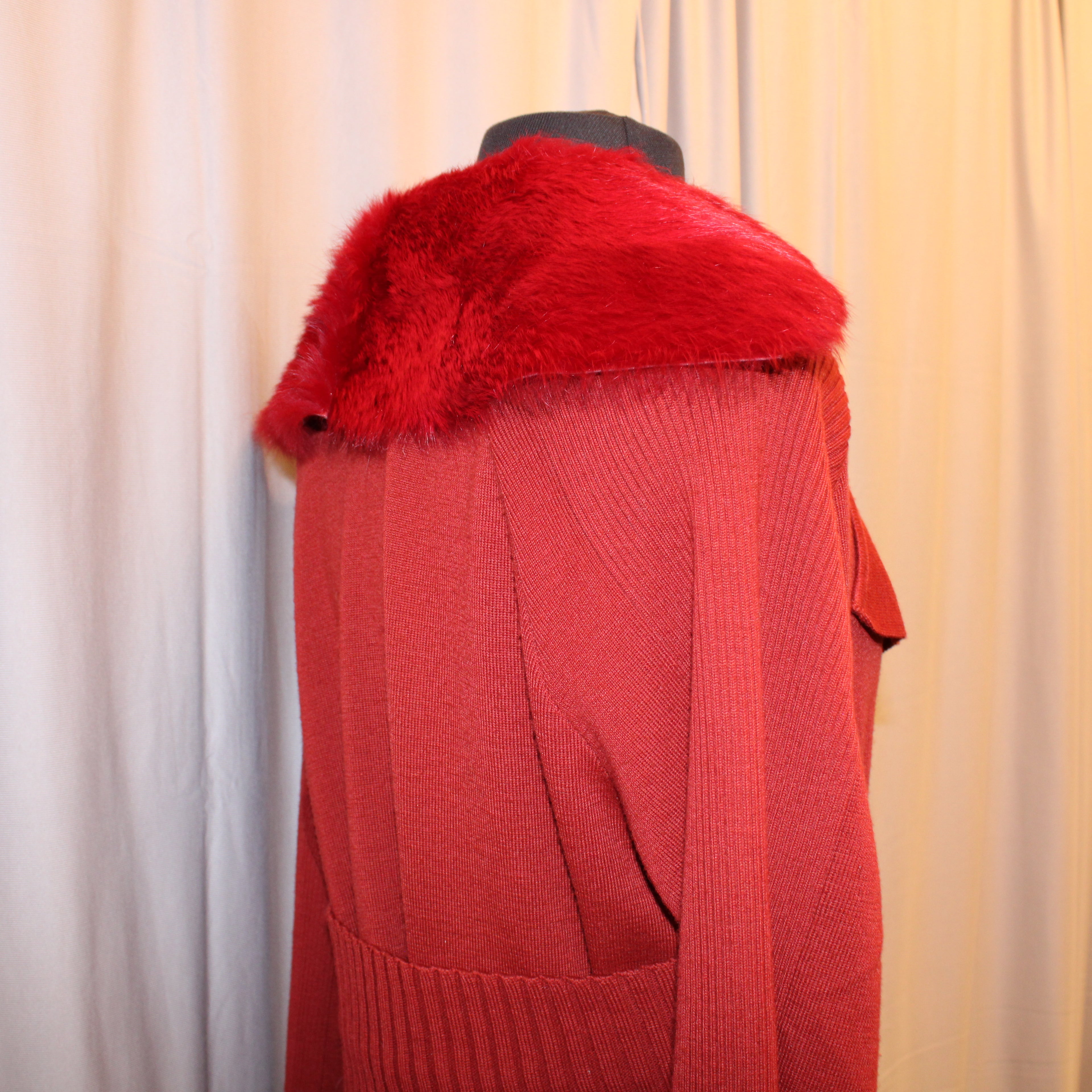 Vintage Cardigan with fur collar