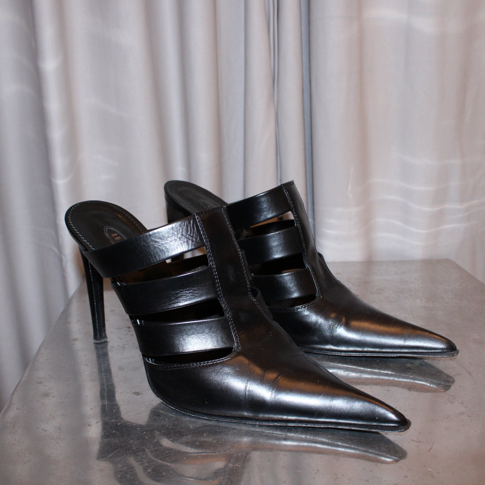 Le Silla Heels