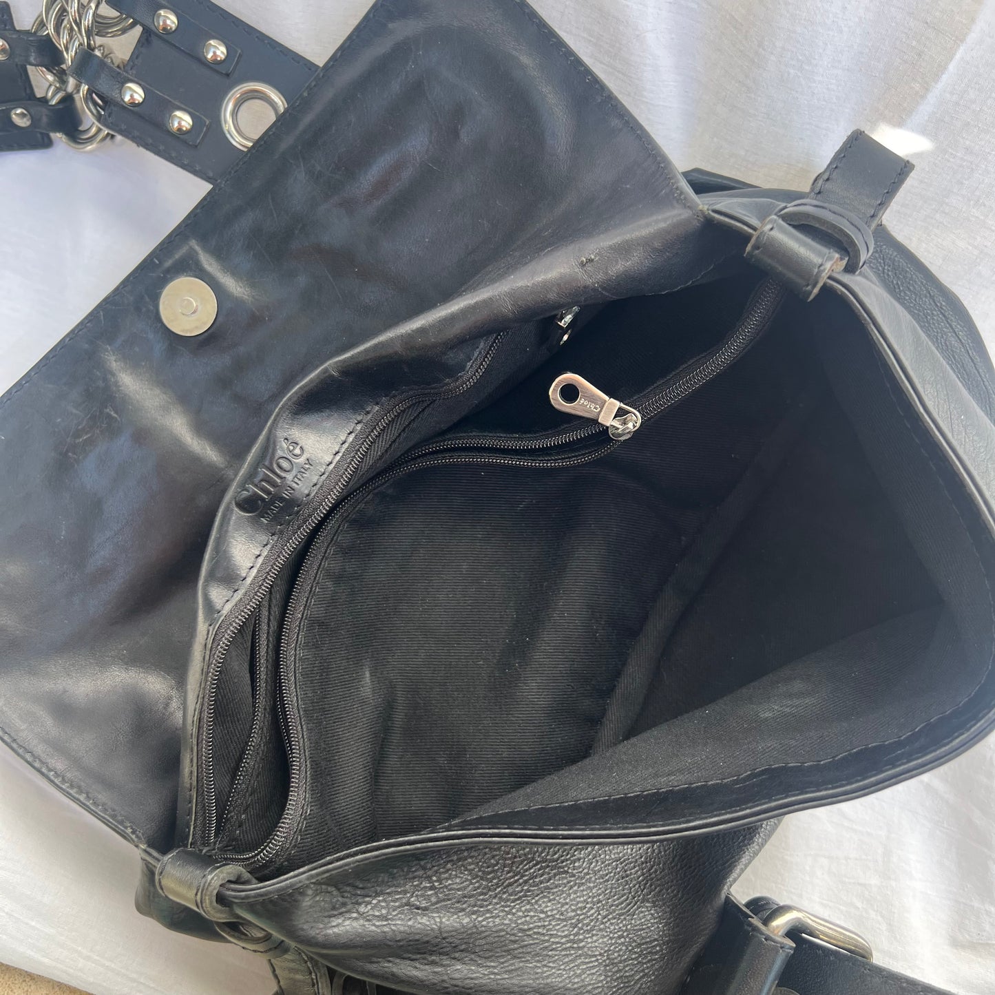 Chloè Leather Chain-Link Shoulder Bag