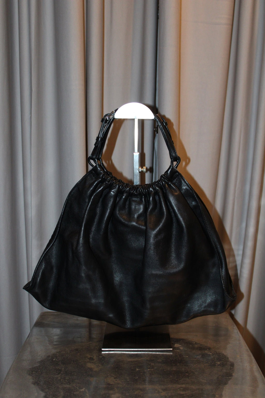 Tom Ford Era Gucci Black Leather Hand Bag