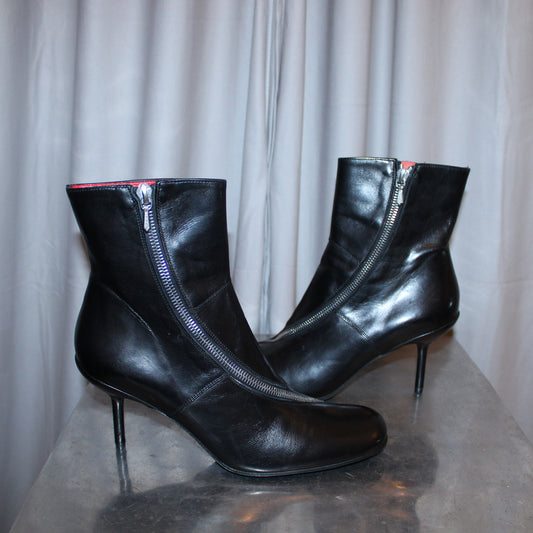 Free lance zipper heels