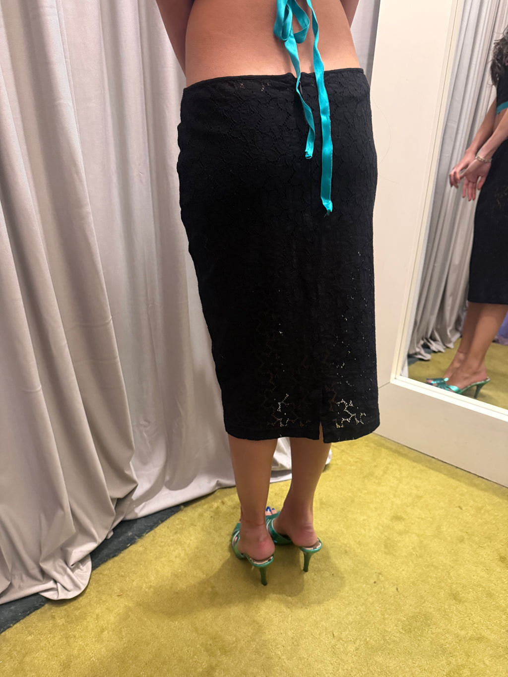 90s Dolce & Gabbana Black Floral Lace Skirt