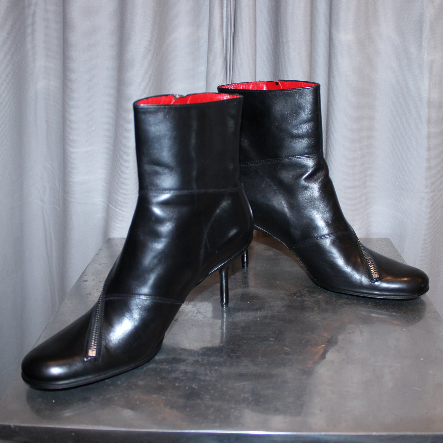 Free lance zipper heels