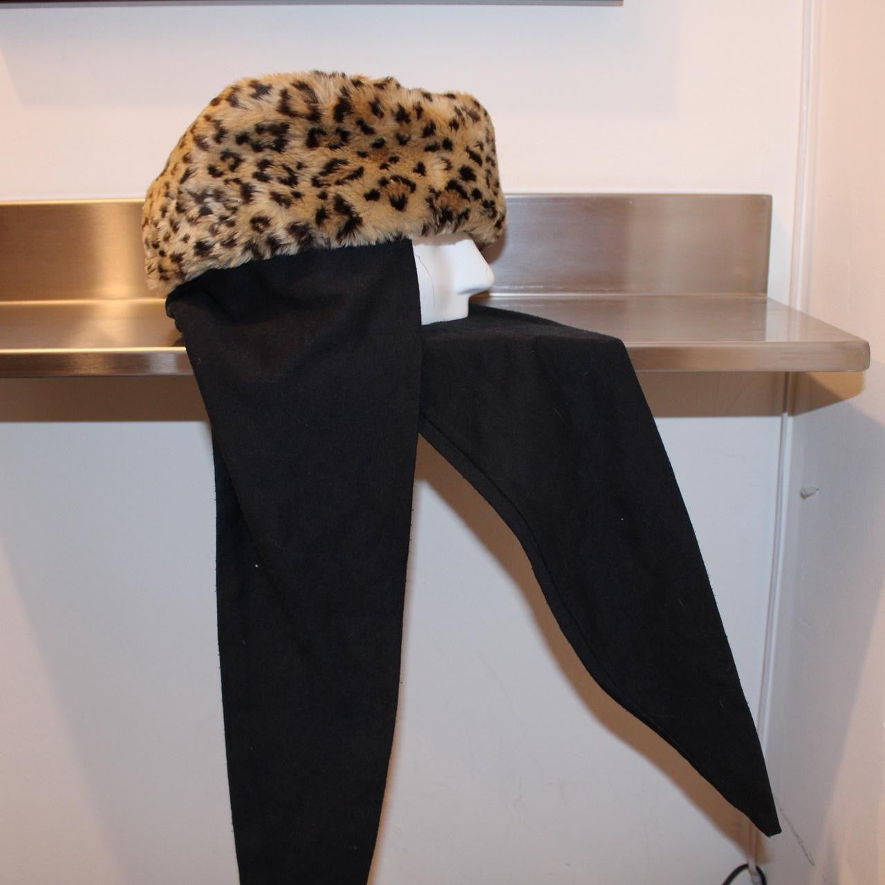 Vintage faux fur leopard hat