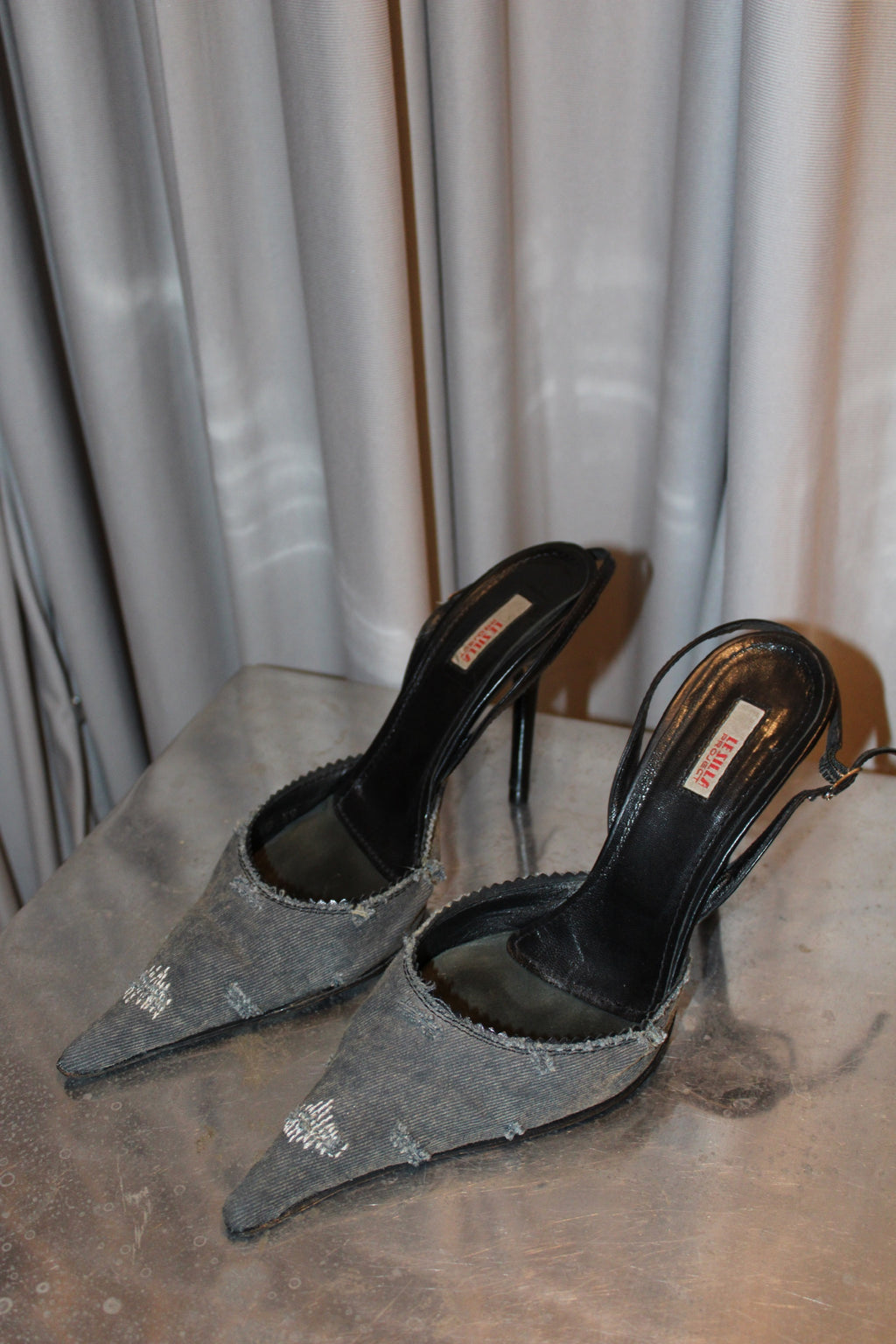 Le Silla Heels