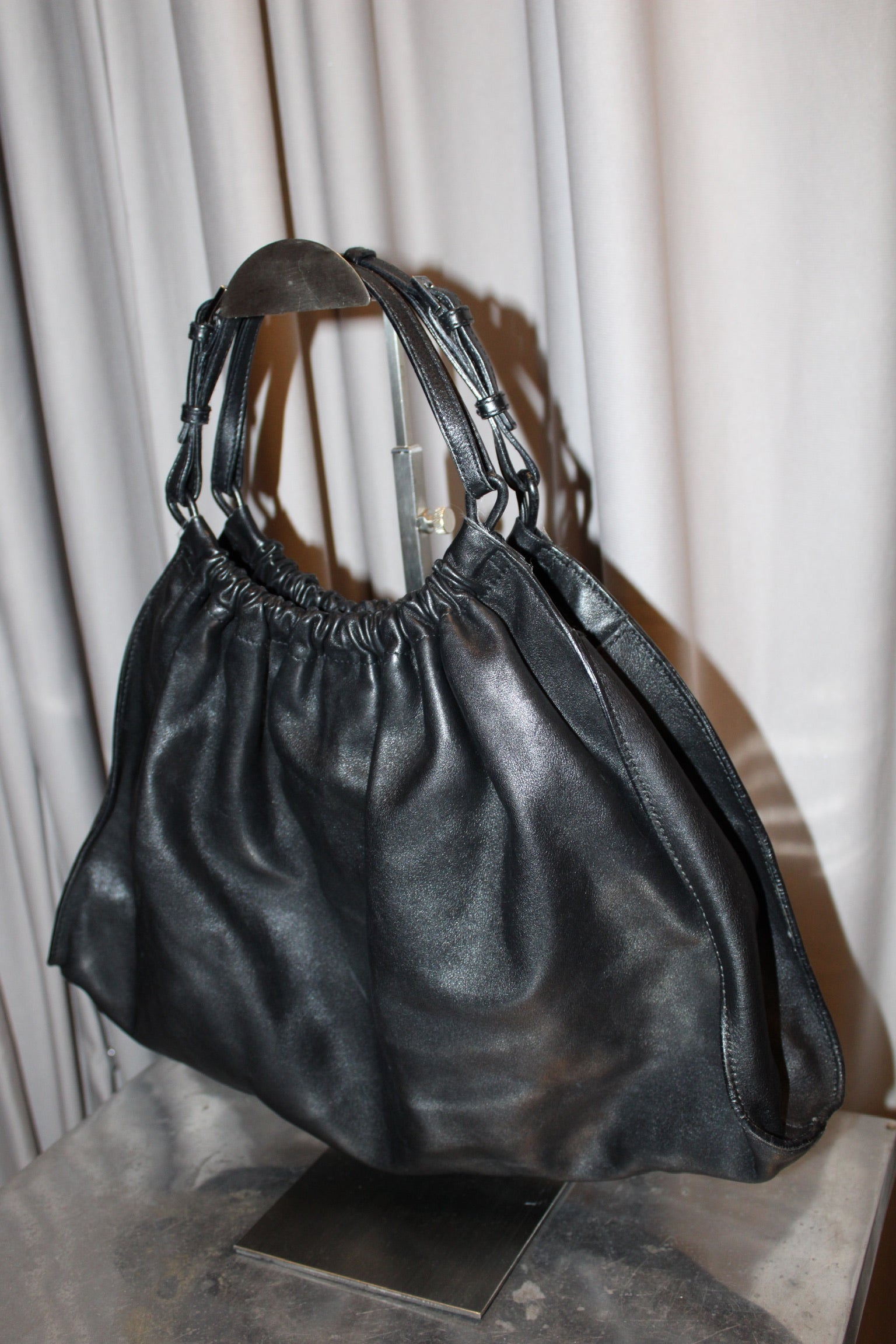 Tom Ford Era Gucci Black Leather Hand Bag