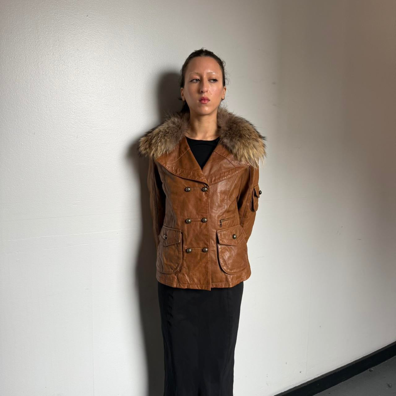 Italian vintage leather jacket with fur collar