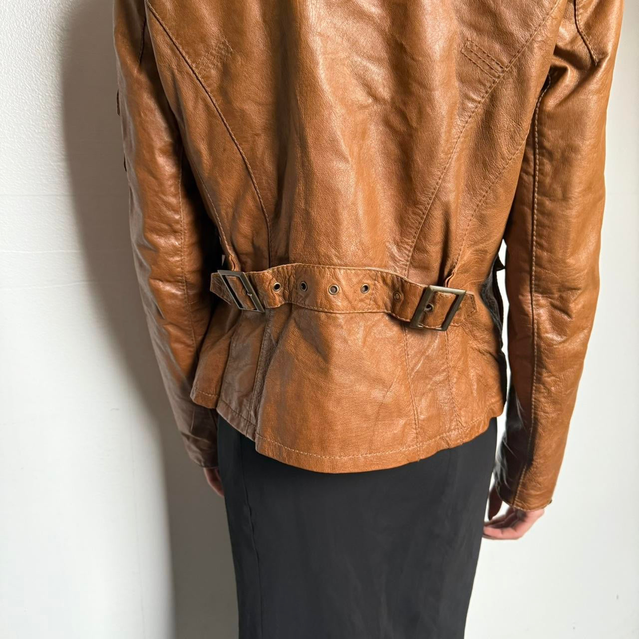 Italian vintage leather jacket with fur collar