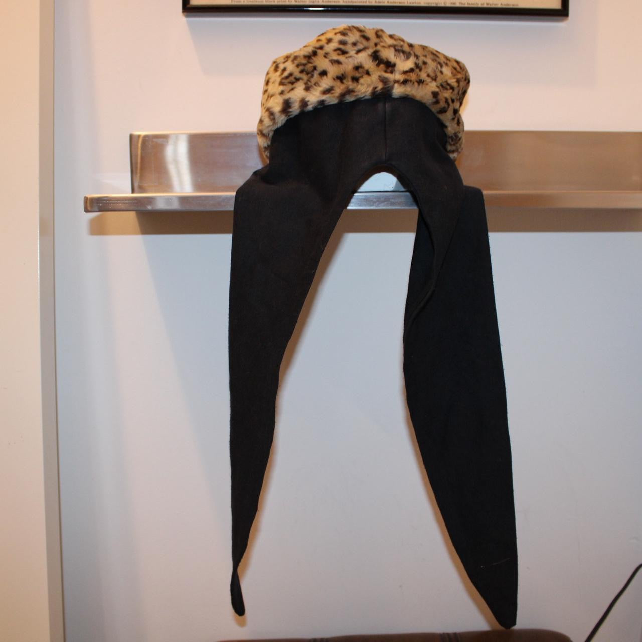 Vintage faux fur leopard hat