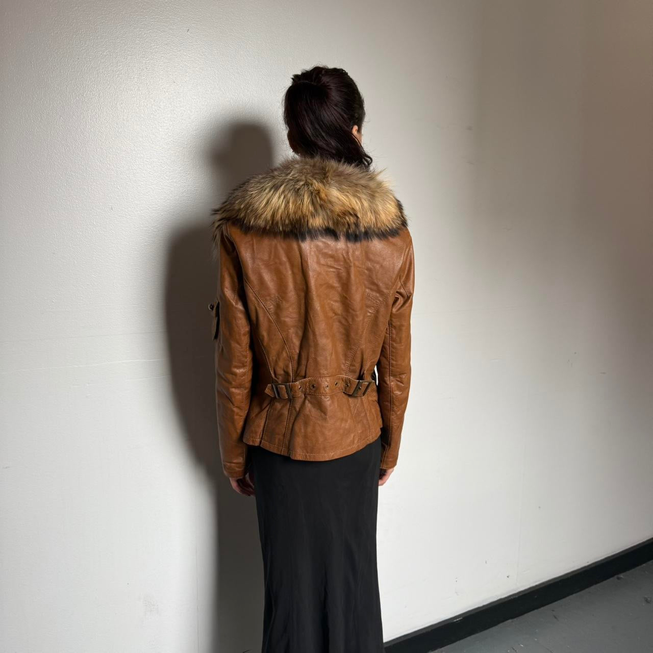 Italian vintage leather jacket with fur collar