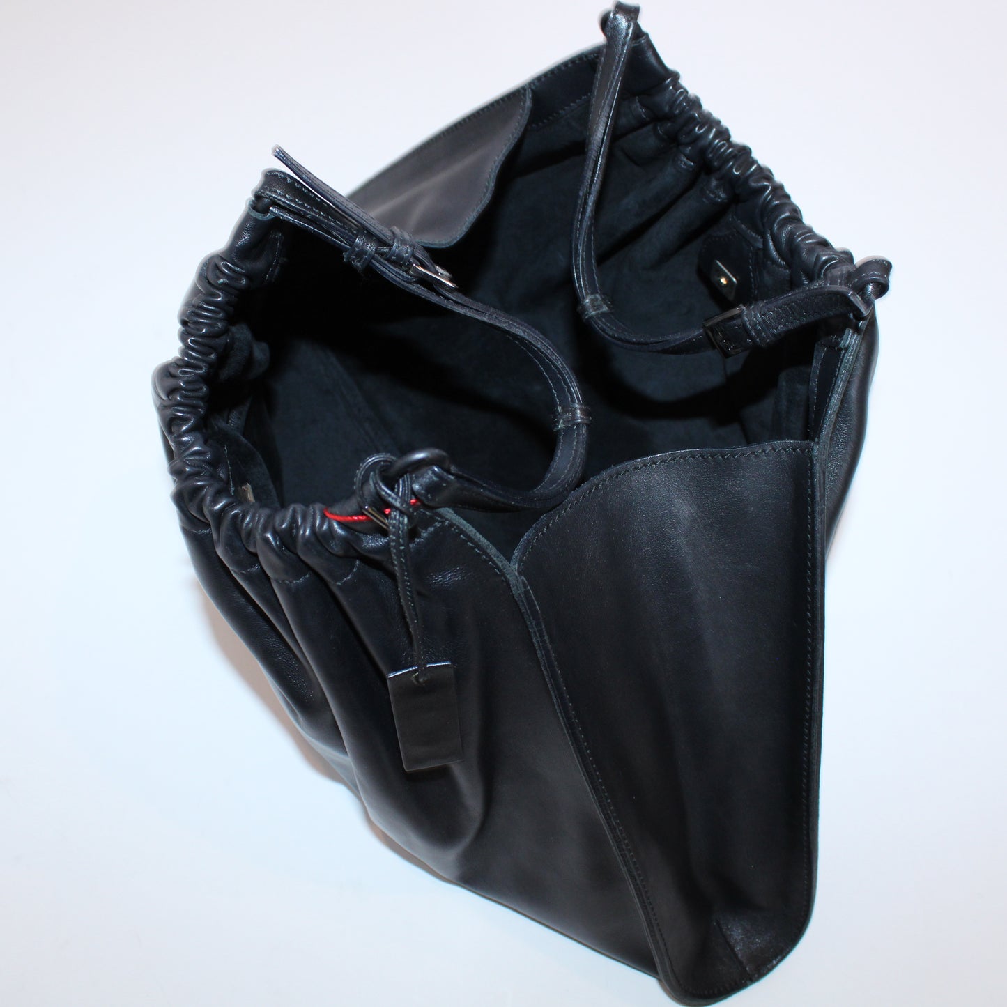 Gucci leather ruched bag