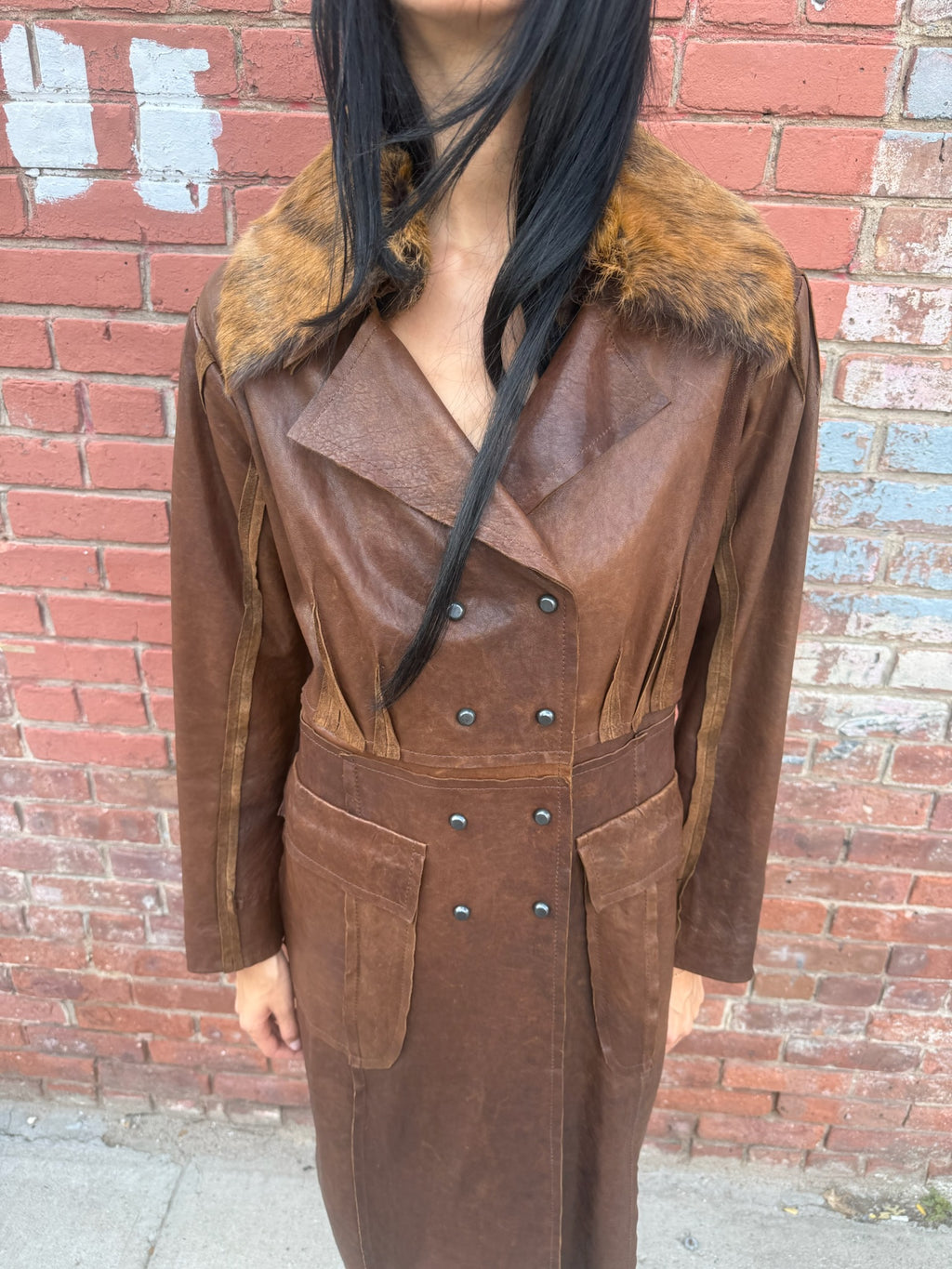 Vintage Leather Jacket with Adjustable Fur Collar