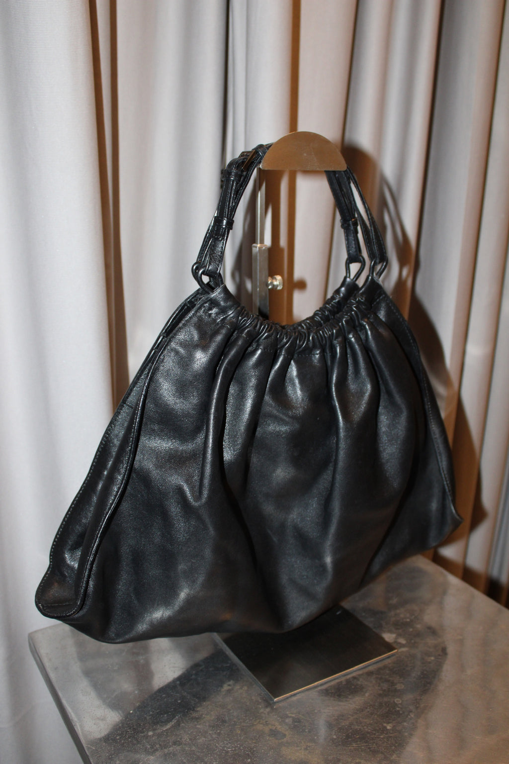 Tom Ford Era Gucci Black Leather Hand Bag