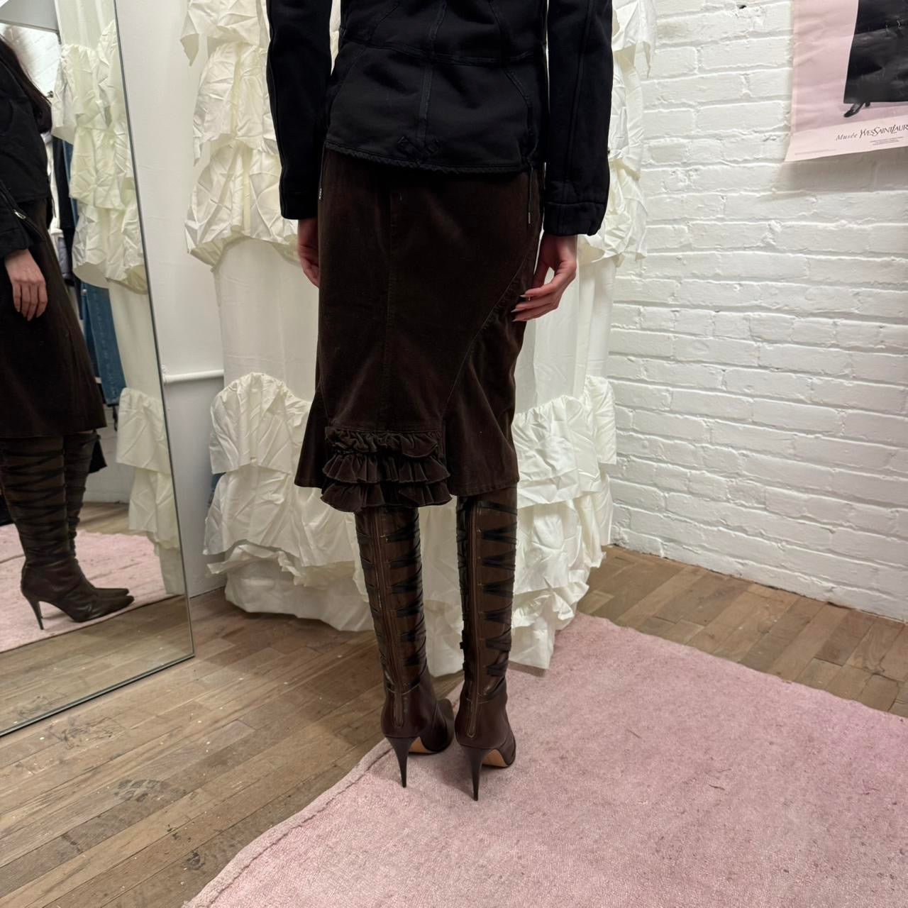 Sisley brown velvet skirt