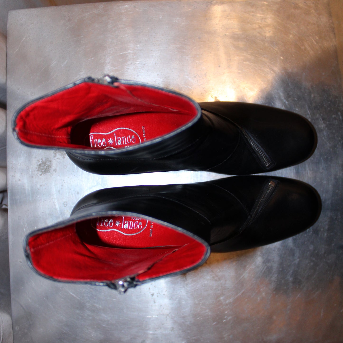 Free lance zipper heels