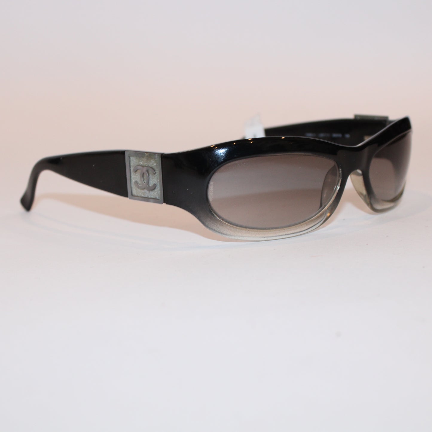 Vintage Chanel ombré sunglasses